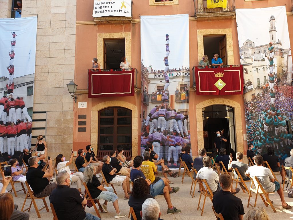 revistacastells's tweet photo. Accions alternatives previstes per aquest cap de setmana a l'Arboç, El Catllar i Mollet per suplir les diades habituals. Els detalls, aquí:
👉 https://t.co/IIzeEI9gnT
#castellers https://t.co/uUIRsuPfff