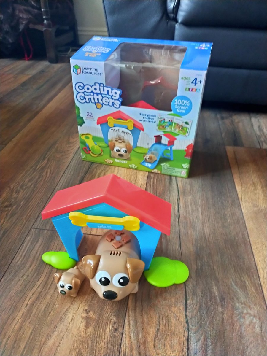 CraftyComputing's tweet image. My #primarycomputing physical resource addiction is getting worse.Latest are the @LearningHandsOn #codingcritters Great resource for Reception/Y1 for #programming linked to small world and literacy My 6 year old niece loves them and has taken one home @Computing_4Kids #eyfs