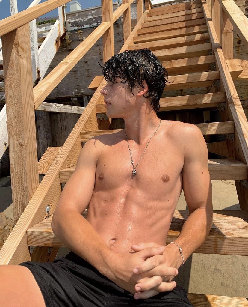 archiveblakeg's tweet photo. hot boy summer check! https://t.co/tJ0UYnekNQ