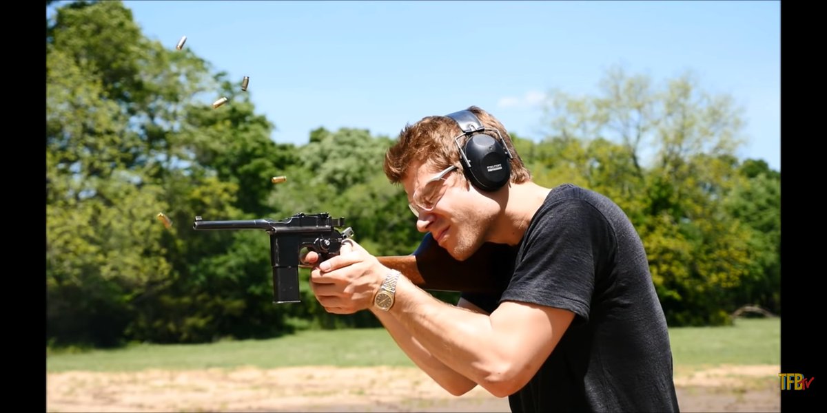 Автомат в руках от первого лица. Fsk 15 винтовка. Weapon tilt. Weapon tilt. Weapon tilt.