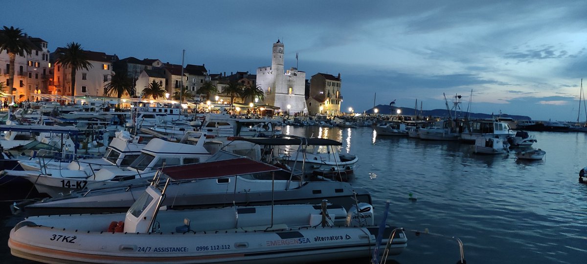 panes_jordi's tweet photo. Komiza, Vis, #Croatia https://t.co/ta73cv84mZ
