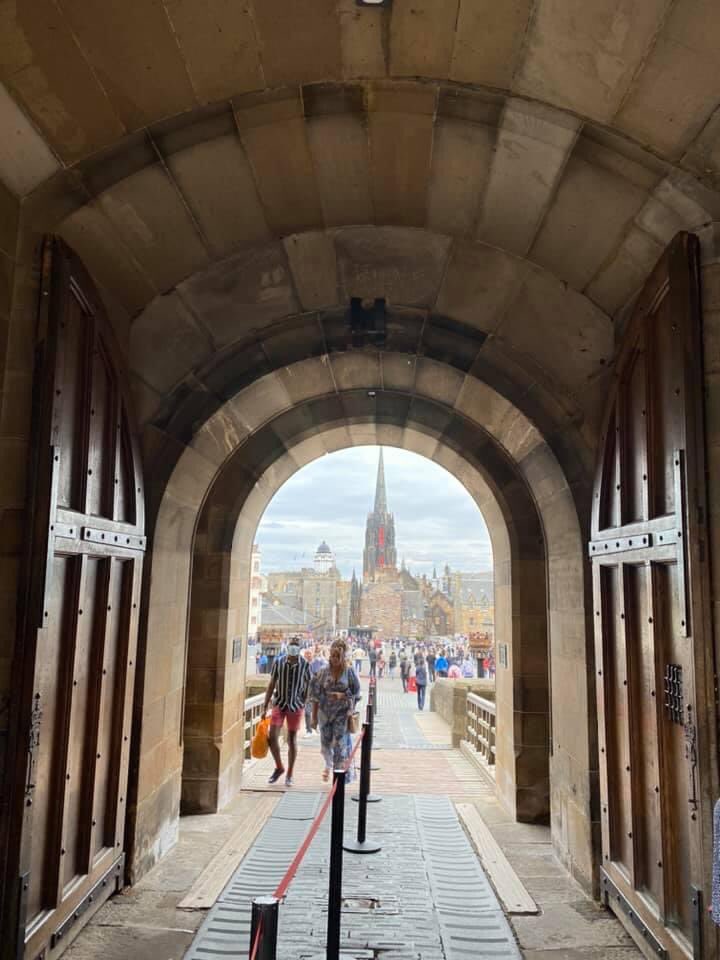 INFOJRTT's tweet photo. We have reached #Scotland’s capital city #Edinburgh  Fraser Parkinson @selectscotland left our group with fantastic vivid memories. https://t.co/THfaHgjLby