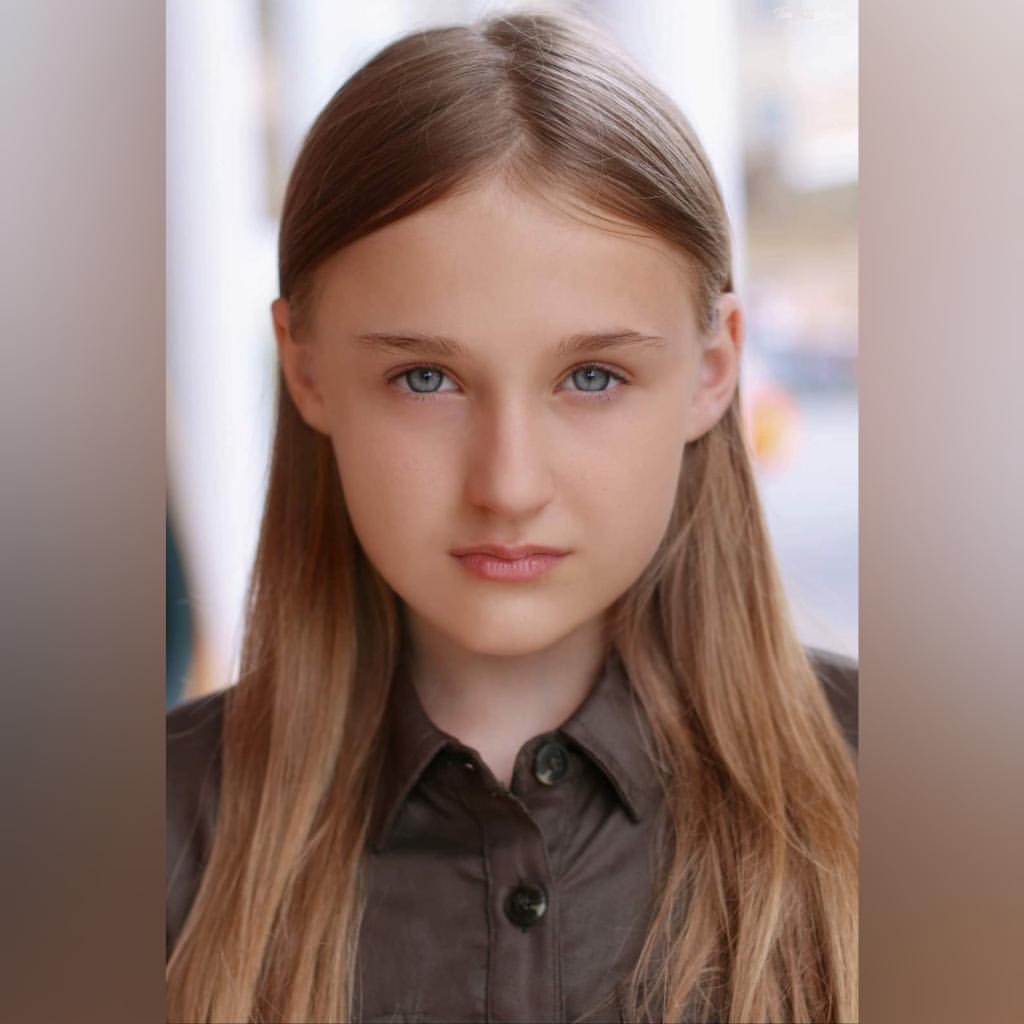 ❤️🎬❤️ Love this preview shot from my shoot with Tim Ladd this week ❤️ Such a great time and can’t wait to see all the final pics ❤️ 📸@timladdphoto . Rep: @lsitalent . . #headshot #childactress #lovethis #thelondonfashionphotographer #childactor #actorslife