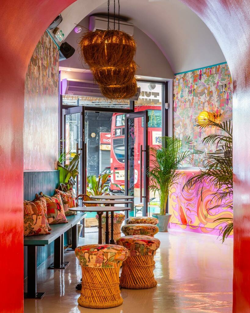 seansymington's tweet photo. Another shot of @tuktuklondon it was such a fun space to design and a real exercise in colour and pattern. The perfect spot to hangout on a Friday night. What is everyone up to tonight? Photo by @chriswakefield.photography https://t.co/MKERgtrtLU