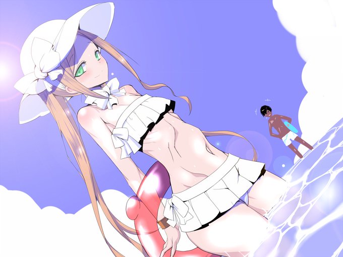 3枚抜き4枚抜き色々とガチャの神引きって
都市伝説めいてありますが
私も50連で☆5を5枚引いたことあるので
たまにそんなこともあるのです
ちなみに水着アビーちゃんで宝具4
50連目で2枚抜きしたとき片方アルジュナだったので
もう少しだった感はありましたね 