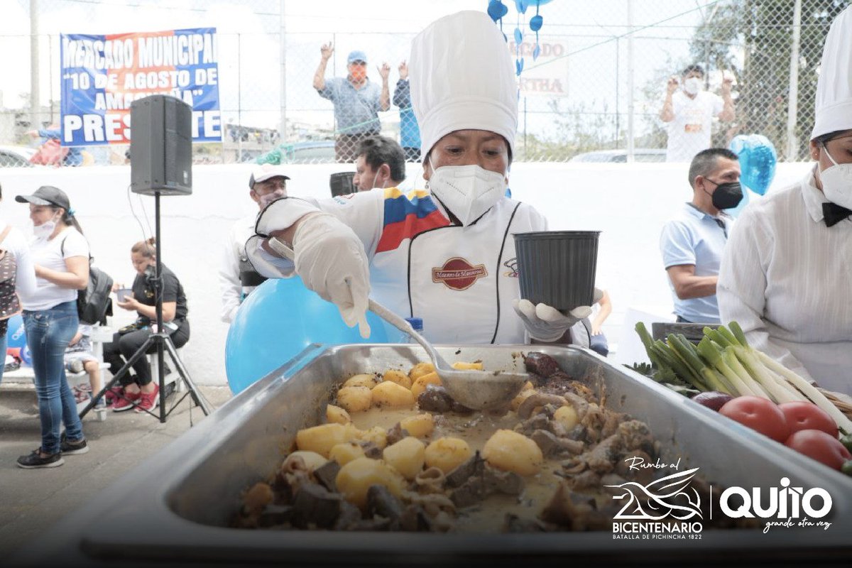 MunicipioQuito's tweet photo. "Gracias vecinos y vecinas por estar en #MarketChef, una feria que impulsa la reactivación de los mercados, y los emprendimientos. La pandemia no nos permite hacer macro eventos, este es un ensayo para cuando llegue el momento", afirmó el Alcalde @LoroHomero.
#QuitoSeReactiva https://t.co/sTxRPVQlLs
