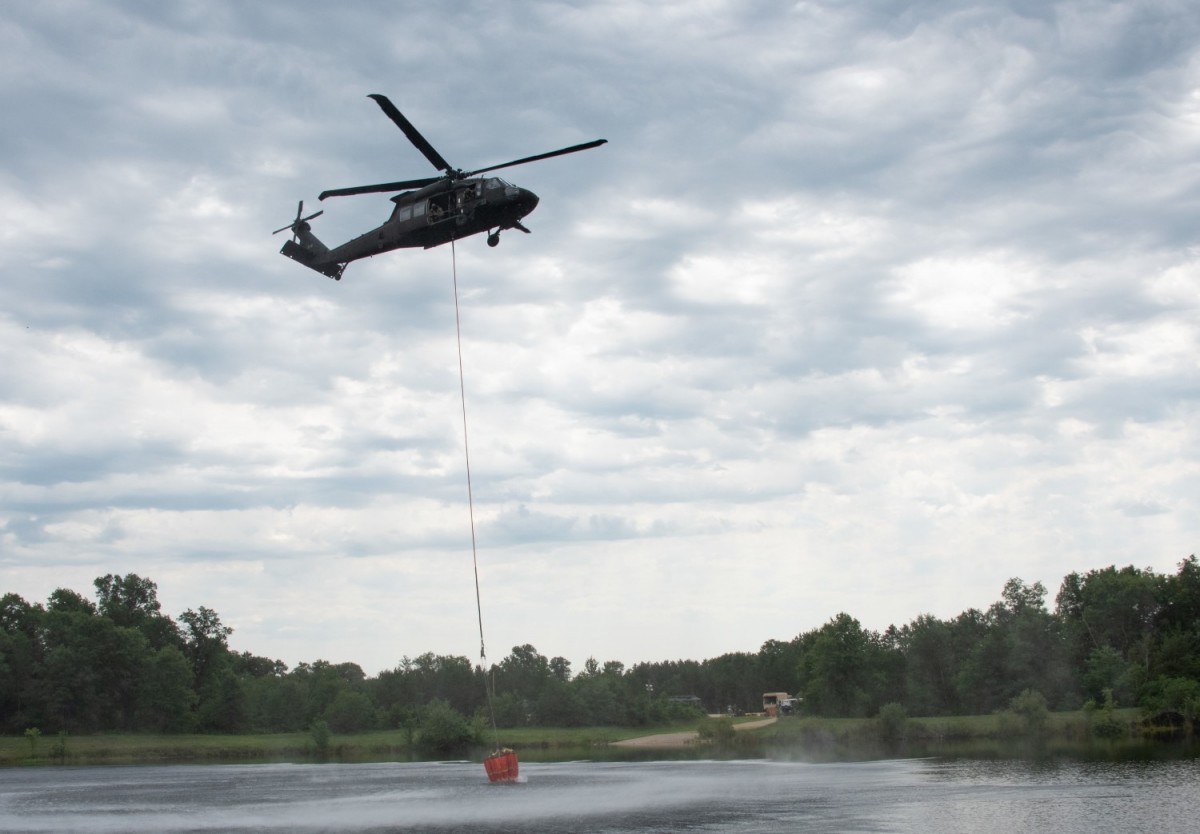 Army_PDES's tweet photo. The Army National Guard continues to join the national wildfire fight. The @Army @NationalGuard is prepared to respond to natural disasters and other threats. In 2020, they responded to 22 severe weather events and more than 52,000 wildfires. #NationalGuard #WIGuard https://t.co/zIny91v7ON