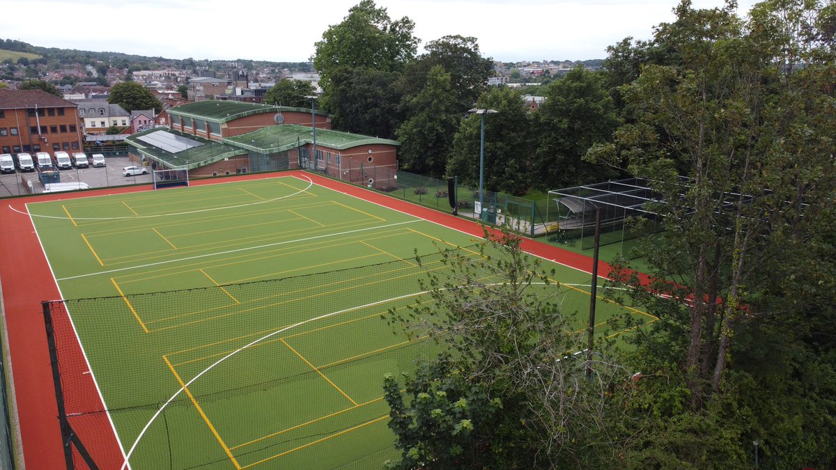 Rip and resurface <a href="/RGSGuildford/">RGS Guildford</a> using <a href="/TigerTurfUK/">TigerTurf UK Ltd</a> <a href="/TeamTigerTurf/">Team TigerTurf</a> Evo Pro. Thanks to <a href="/Henko_adhesives/">Henko A&T</a> <a href="/RedeximUK/">Redexim UK</a> @AggregateUK <a href="/PowerBrushIntl/">Power Brush</a> another solid shift from my team <a href="/SorchaSportsLtd/">Sorcha Sports Ltd</a>