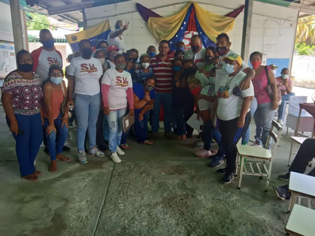 El movimiento @MSomosVen FLA en unidad perfecta garantizando el Triunfo del Próximo #21Nov junto a @VictorBravoFLA Ganador de la Primarias #EpaPSUV2021 y el compañero @ernestotovar68 pre-candidato. Esperando disciplinadamente la decisión del @PartidoPSUV @dcabellor @NicolasMaduro