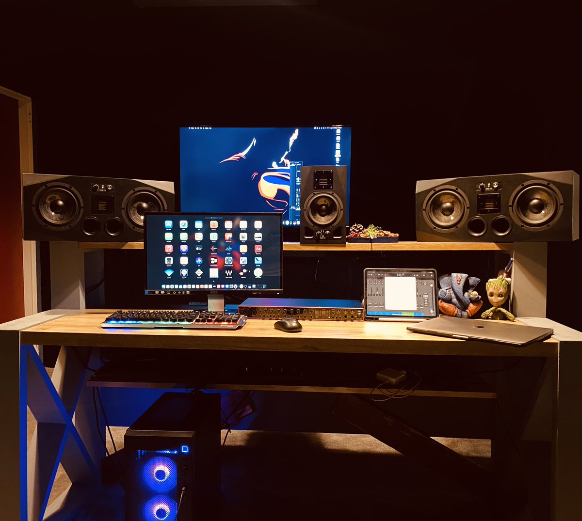 angelsmusicaca1's tweet photo. Rajasthan’s first #dolbyatmosstudio now ready to serve you all❤️❤️❤️
Schedule a tour with us! To know more contact us on +917742823912 for more details 

#producer #musicproductions #mixingandmastering #musicmaker #musicstudio #studiorecording #logicprox #recordingengineer https://t.co/YBKoiDnJSV
