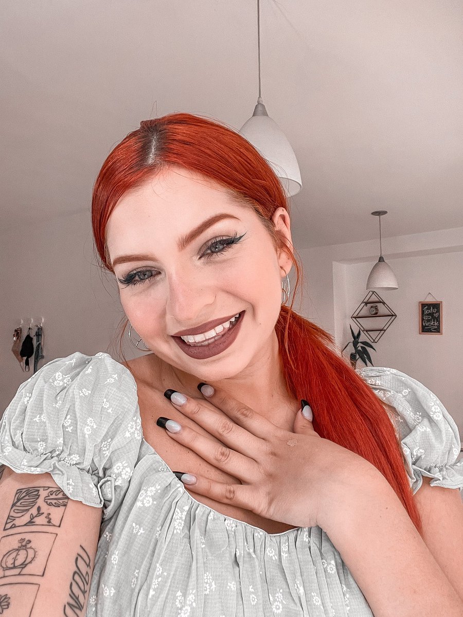 marianyyaa's tweet photo. Me dijeron que era tendencia aquí y vine a chismear, qué pasó? Quien me cuenta? 😂🤪🥴 https://t.co/Xebl9mT90z
