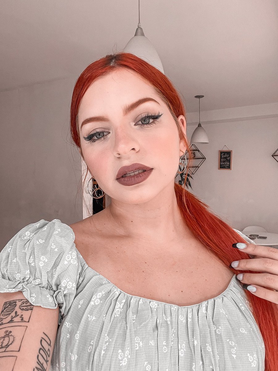 marianyyaa's tweet photo. Me dijeron que era tendencia aquí y vine a chismear, qué pasó? Quien me cuenta? 😂🤪🥴 https://t.co/Xebl9mT90z