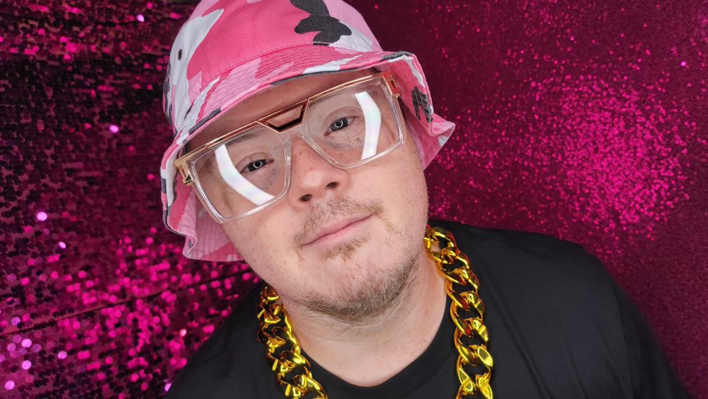 ProspectorThtr's tweet photo. Professor K is in our Sparkle Studio working on a new rap! Stay tuned for his latest creation! 😎🎤🎵💖 https://t.co/7hBSPaZJJ4 #SparkleOn #ProfessorK #ProspectorTheater #WorkingIsWorking #DisabilityAwareness https://t.co/6Vw99mxclD
