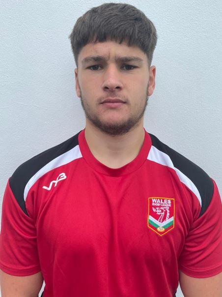 WalesRugbyL's tweet photo. 🏴󠁧󠁢󠁷󠁬󠁳󠁿MEET THE TEAMS / CYFARFOD Y TÎMAU

All pen-pics of the Wales U17 and U16 players are online, now that the two 22-man squads are confirmed.

Check them out at:
👉https://t.co/lY88FTtJID
👉https://t.co/q8Dtis5P68

There are now over 1⃣0⃣0⃣0⃣ player pics online going back to 1908. https://t.co/rcnCghEk5r