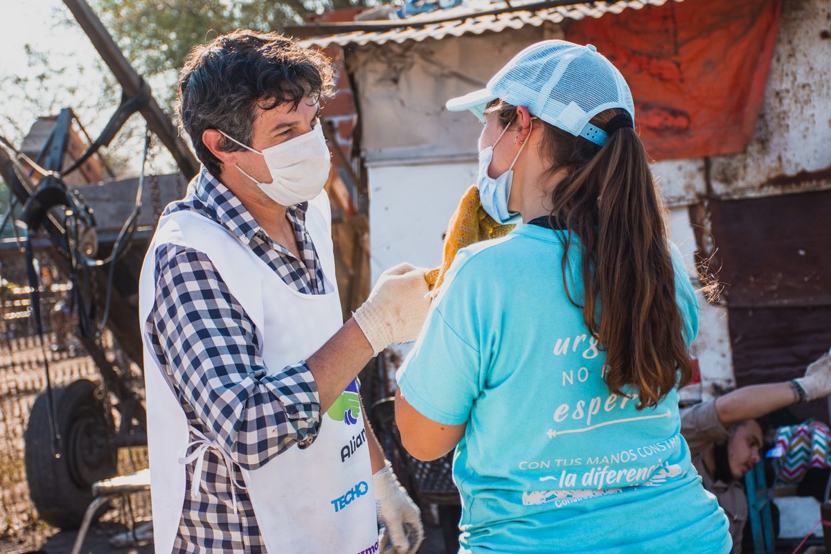 Agradecemos al Instituto Provincial de Desarrollo Urbano y Vivienda del Chaco, ya que este hito fue posible tras la 📝 firma de un Convenio de Colaboración por la construcción de viviendas de emergencia 🏠 junto a 20 familias.
<a href="/ipduv/">InstitutodeVivienda</a>