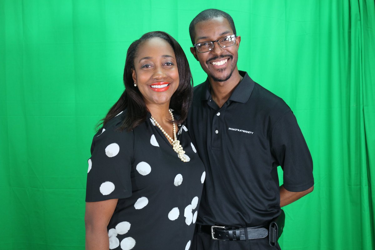 Road2Eternity1's tweet image. Great shoot today at Road 2 Eternity Studios with Erika Walker! #R2Emedia #JD3TV #EdifyingEntertainment #InspirationalTV