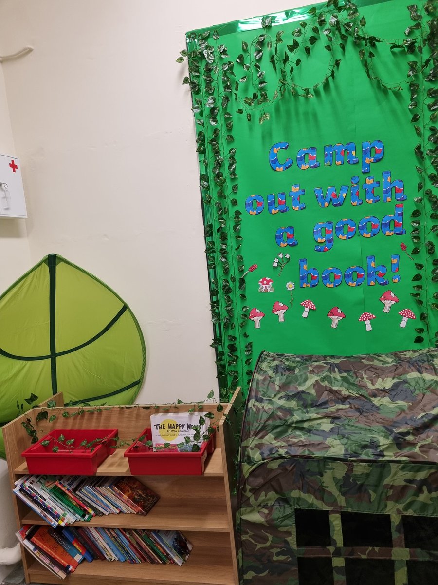 Mrs_Cooke_'s tweet photo. Some of the displays done in our intervention room ready for September. Trying to make school as nice as possible for our wonderful kids 💚 @PrimaryKingsway #interventionroom #growthmindset #campout #readingarea https://t.co/qe7EbVPTqw