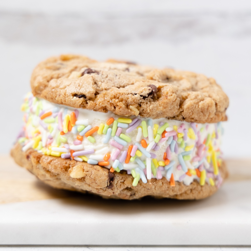 Weekends call for ice cream sandwiches! And if you're going to make these, why not make them EXTRA large with our original chocolate chip cookie?! 🍪

Ice cream sandwiches are great rolled in sprinkles, mini chocolate chips, or enjoyed with just ice cream on the inside.
