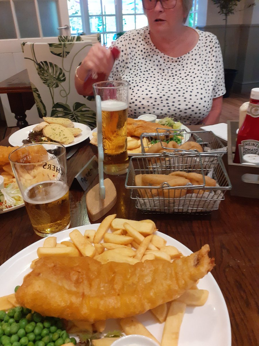 bealesteven45's tweet photo. Wonderful meal tonight at the #TheAnchorInn #Exbridge @jackie_beale1 and a good friend Shaz a great night lovely staff beautiful setting👍 https://t.co/KPoosSk2OD