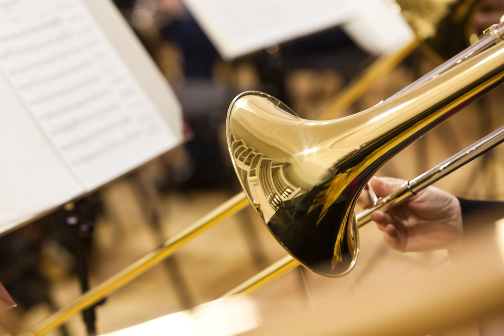What are the best brands for beginner trombones? Discover our complete guide to choosing your instrument and our favorite brands to get started. 😎 READ: bit.ly/380iREM