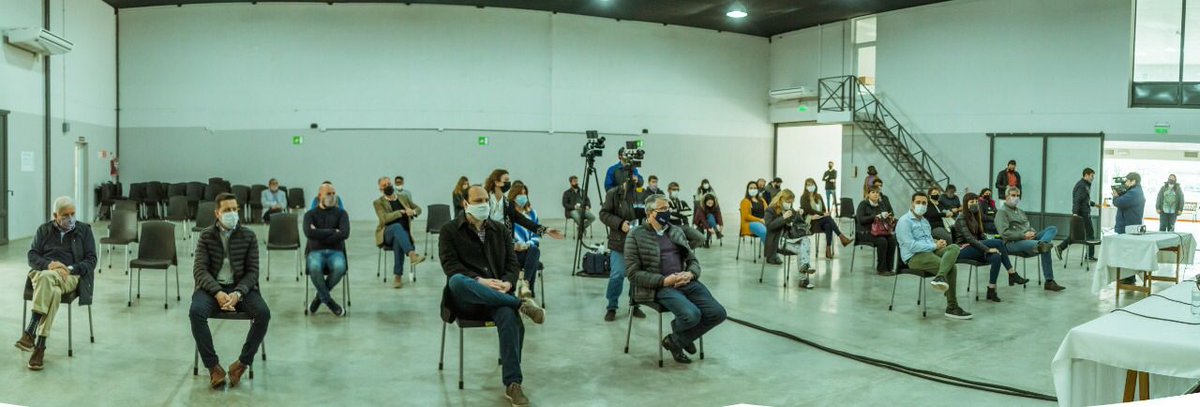 CPuglelli's tweet photo. ♻ Participe de la Mesa Ambiental, “Implementación de la Resolución 317/20”, organizada por @opds_gba y @FundaMetro, junto a @CuraAlessandro, Camilo Alessandro, @ferdiazfer, @pacoduranona ♻

▪Acompañaron: @SaltoGob y @RsuAmbiental https://t.co/rXAqmI63tM