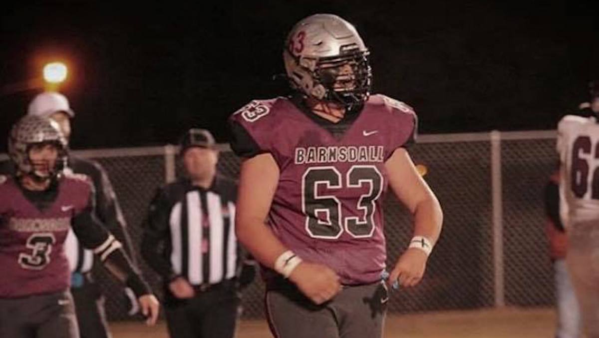 VYPEOK's tweet photo. Northeast Area Football Preview- Nowata And Barnsdall – Presented By Ben Rainey Of @Shelter_Ins 

https://t.co/XuAYDP9twv #okpreps https://t.co/fz0ADx3aof