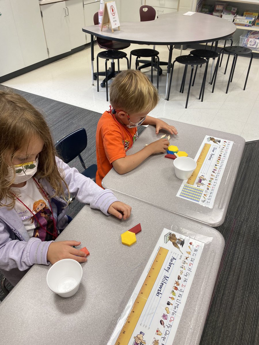 MrsOBrienTME's tweet photo. It’s been a SUPER fun week in Room 3!! These kinders are exploring with pattern blocks, learning all about safety drills and of course rocking out to our brain breaks!!  #teamobrien #Kindergarten 
@TowneMeadow https://t.co/85mqNI1p4u