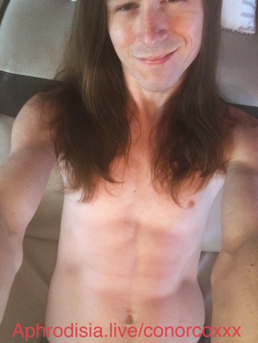 Getting ready for a productive weekend! https://t.co/aywuCtmzKa<a href="/tag/selfie"class="tags"><span>#selfie</span></a><a href="/tag/humpday"class="tags"><span>#humpday</span></a>