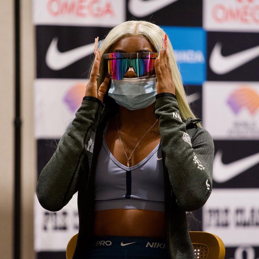 Shine so bright they need 🕶

It’s time for #PreClassic. Tonight’s events are LIVE on usatf.tv at 8:40pm PT. 

📸 <a href="/matthewquine/">Matthew Quine</a> / <a href="/Diamond_League/">Wanda Diamond League</a>