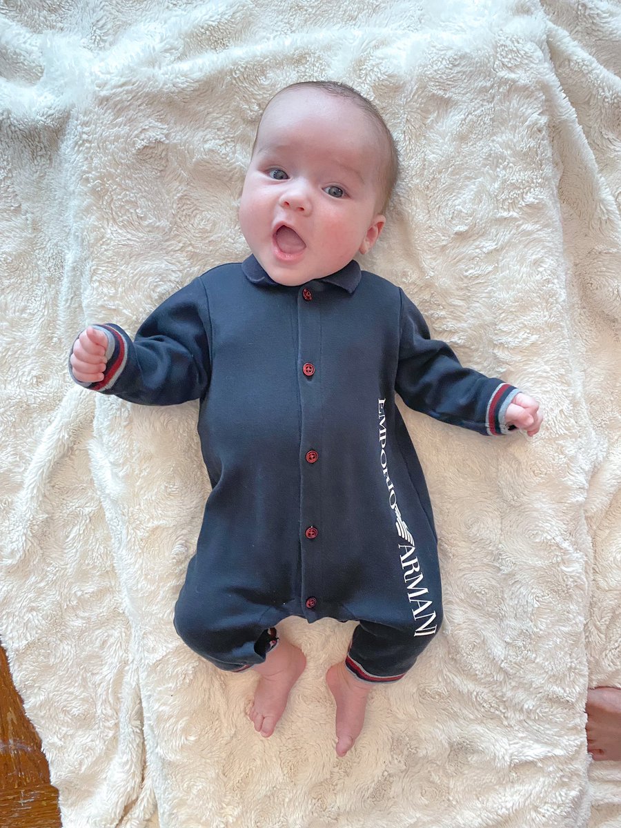 WhatsUpAxel's tweet photo. YAS it’s finally weekend! 🎉🥳 outfit @emporioarmani 
#weekendvibes #FridayFeeling #baby #kids #family #momlife #parenting https://t.co/3yoeXdZZYz