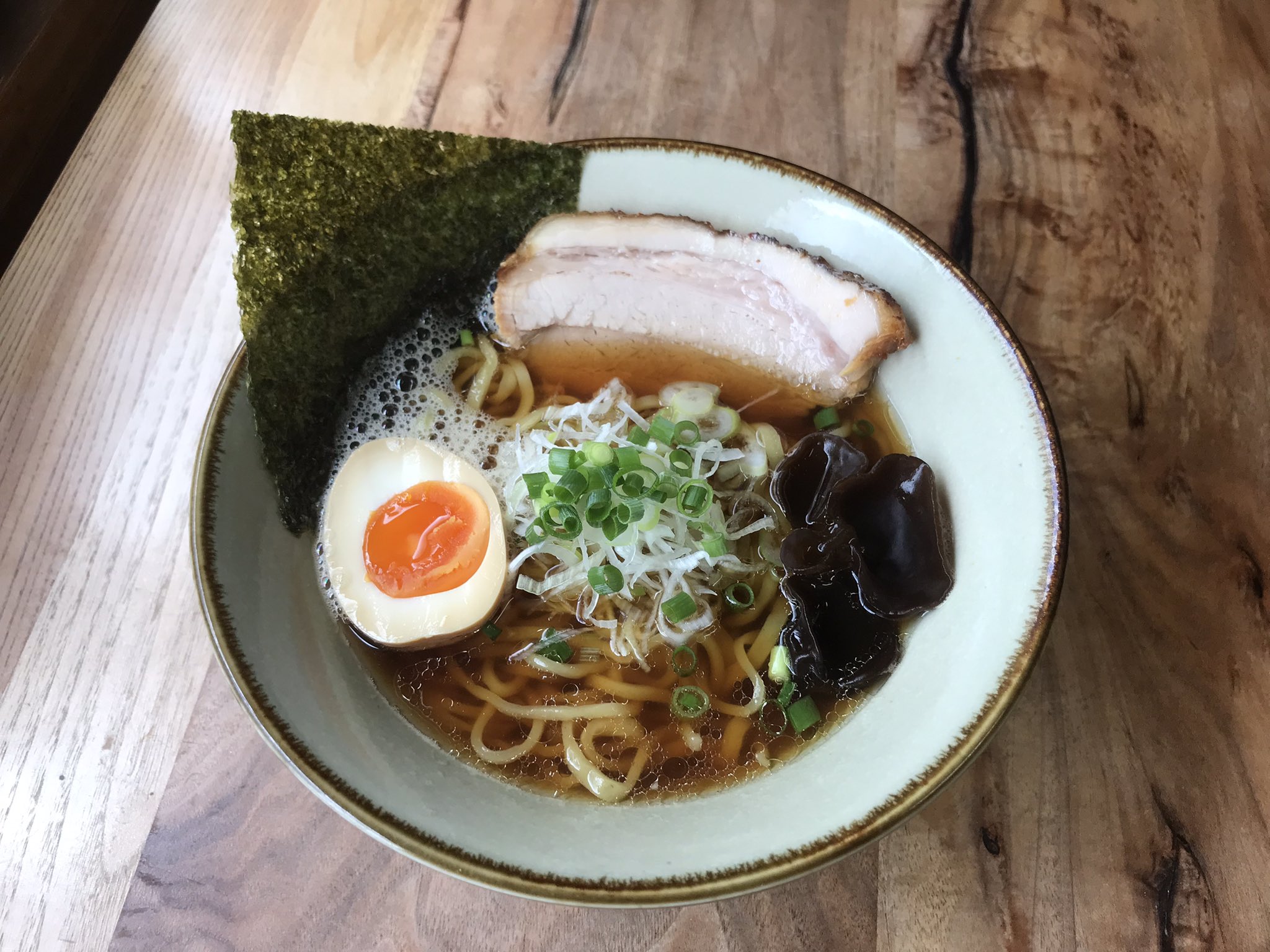 ラーメン ヌプチェ 鯵醤油ラーメン 自家製醤油使用 鯵 あじ の煮干しがベースのラーメンです T Co Tlxhttb9a0 Twitter ラーメン ヌプチェ 鯵醤油ラーメン 自家製醤油使用 鯵 あじ の煮干しがベースのラーメンです T Co Tlxhttb9a0 Twitter