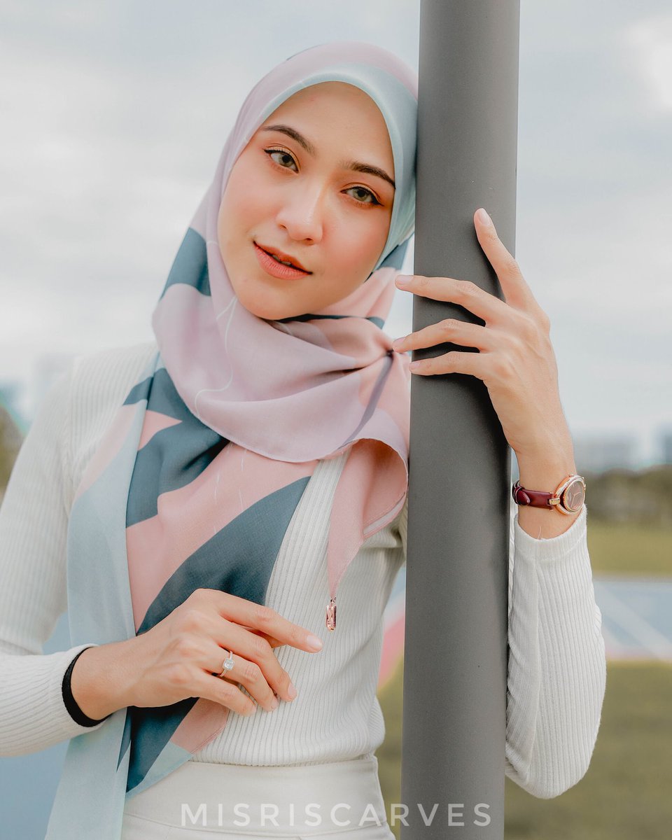 syzleenanisa's tweet photo. ⓘ This user needs all of these in her life 🧡💛 https://t.co/4cmzvQhCzy