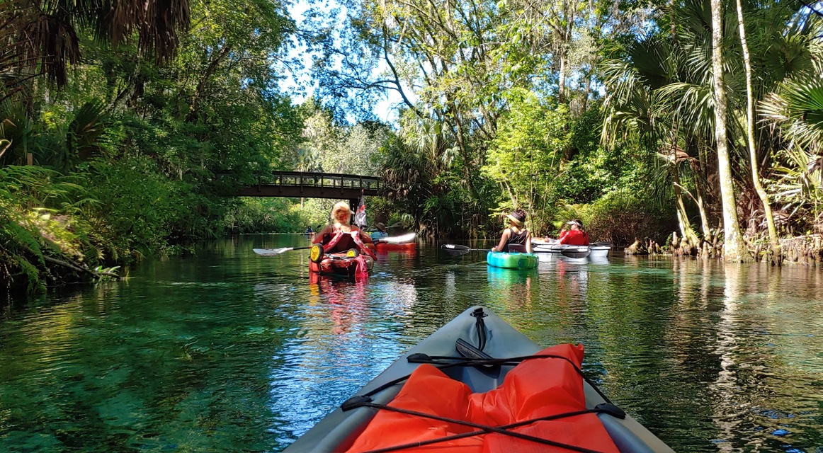 Just another day in a beautiful paradise. Journey to happiness was not an easy one, but not impossible... 
#kayaking #water #calmwater #healingsprings #meditation #journey #iLikeJourney #FloridaSprings #SilverSprings