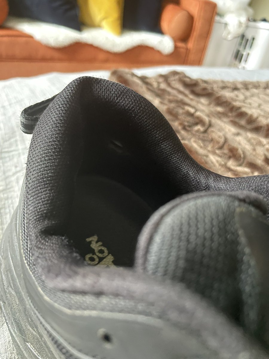 HarryEffie's tweet photo. @HOKAONEONE - why are both my heels being destroyed? Your customer service representative stated it was a manufacturer defect due to wrong materials being used. So, I have to buy a new pair to get working heels? These shoes are new! https://t.co/iRbDAawDGp
