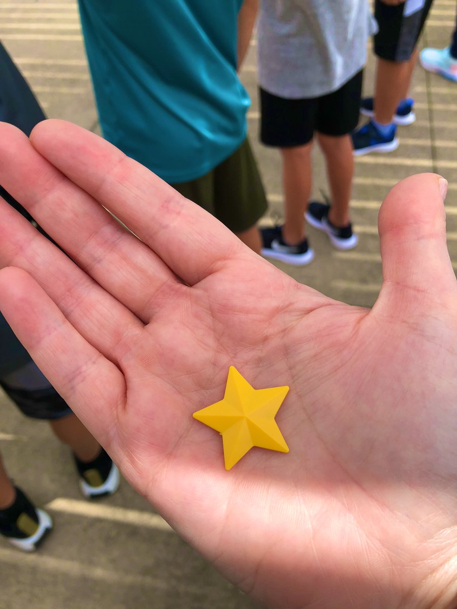 WhitesideNicole's tweet photo. @KWatsle @donnamorgan_SLE @mrs_flanaganSLE @ChristaMooreSLE @SLErcampbell Building community, responsibility, and magic to a fifth grade year! Thank you for guiding our students and for helping students envision their lasting mark on @SLExDstars #ExperienceSLE https://t.co/nOMRUwcnVR