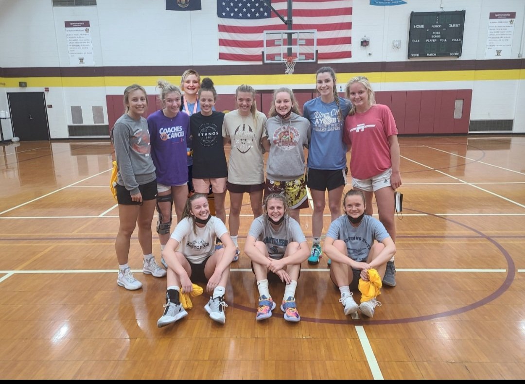 Miss our team. I wish them all the best in their future endeavours. Looking forward to watch their sucess. Do Work! <a href="/MIpremierbball/">Michigan Premier</a> <a href="/CoachHitt33/">Dawn Hitt</a>