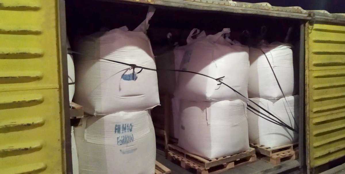 TACargas's tweet image. 🤝 NUEVOS CLIENTES PUNTANOS  

Después de 8 años el #SanMartínCargas volvió a transportar productos paletizados con origen en #SanLuis. Fueron 10 vagones cubiertos con caños de electricidad y feldespato que tuvieron como destino #BuenosAires. 
 
#ReconstrucciónArgentina⬆️