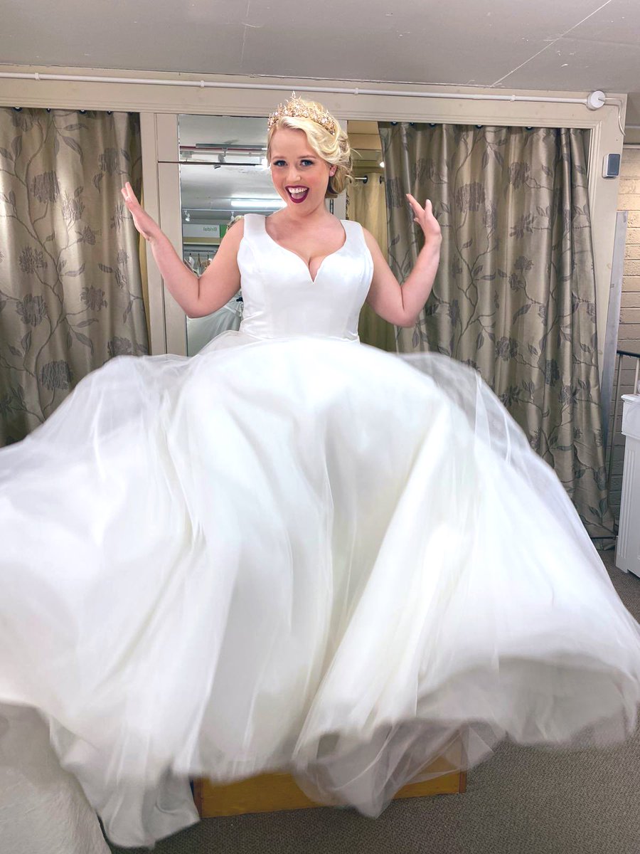 LauraMullett's tweet photo. I’m so honoured to have modelled for a new campaign for @OxfamIreland 👰🏼‍♀️As a bride-to-be this was my 1st experience trying on wedding dresses &amp; I’m so happy it was in the bridal suite in Oxfam 😍 It’s located on George’s St, Dublin. There is so many sizes &amp; styles to choose from! https://t.co/NCiBieTaak