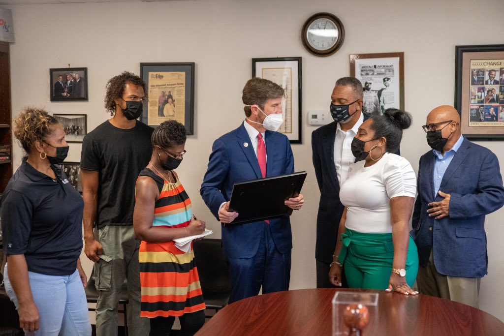 RepGregStanton's tweet photo. Today I presented @ClovesCCampbell and @Az_Informant staff with a Congressional Record commending 50 years of diligent reporting.

The paper has documented the history, successes and leadership of African Americans in our community. Here's to the next 50 years and beyond! https://t.co/jFTpzjq2V1