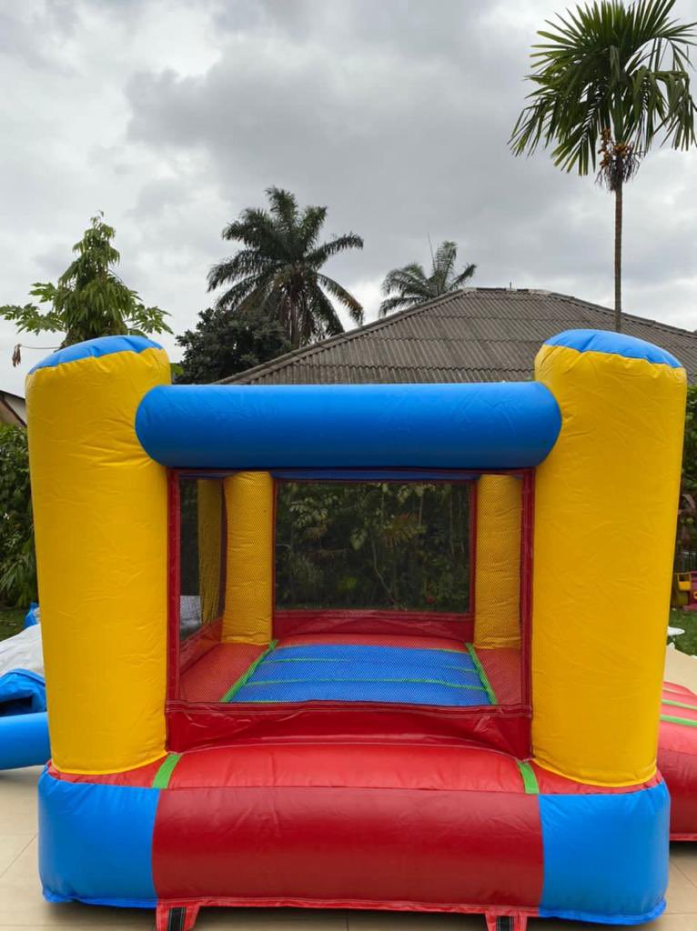 timscongo's tweet photo. N’attendez plus les weekends pour offrir ce petit plaisir à vos loulous en louant chez nous une structure gonflable à 50$.
Et nous vous encourageons à faire vos réservations le plus tôt possible au 0828502205 (whatsapp disponible) #kinshasa #tims #timscongo #congo #RDC https://t.co/iDK93rKri0
