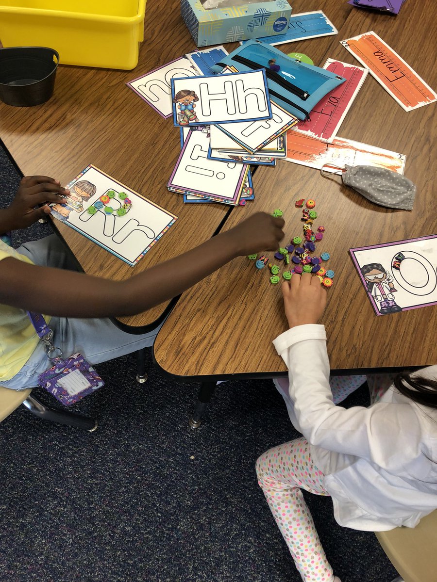 norman_kinder's tweet photo. Busy working on our fine motor tubs for the first time! 👏They will become our morning activity as soon as the kiddos arrive in our classroom each morning! #finemotor #readingandmath #lindseylonestars @LindseyElem https://t.co/NMeXtxynpz