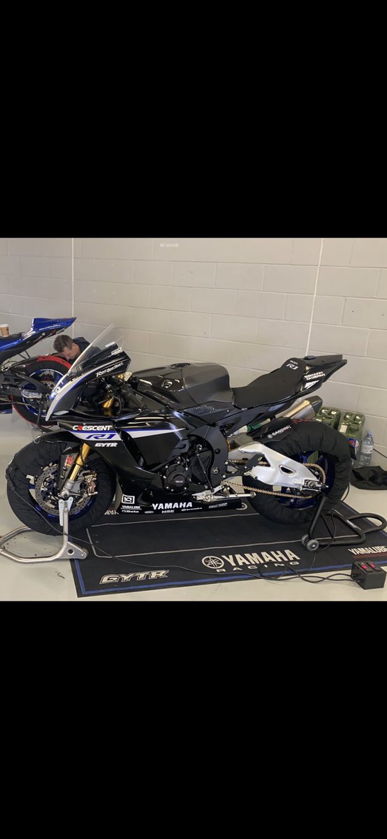 Thanks to <a href="/crescentmoto/">Crescent Motorcycles</a> <a href="/Jimbohillier37/">James Hillier</a> for building this beauty for me . <a href="/YMUKofficial/">Yamaha Motor UK</a>  top class service .Thanks all !