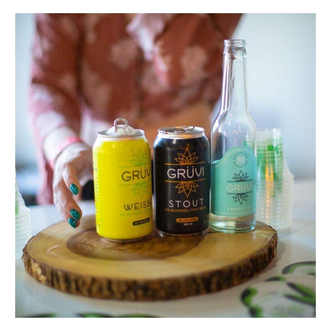 jamprodco's tweet photo. Don't want to over-imbibe this weekend? We discovered Grüvi beverages at High Style and absolutely loved the non-alcoholic prosecco. https://t.co/jfOC1ezkoe