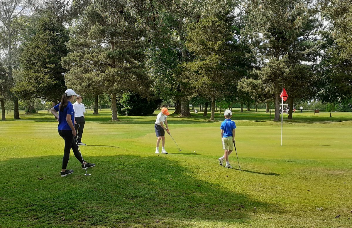 TNGCjuniors's tweet photo. Plenty of places left for a great day out @tngcgolf next week for our Junior Open! You will be made to feel very welcome, with a half way house provided FOC courtesy of @TNGCjuniors We have comps for everyone up to 54 handicaps, as well as a small number of no handicap places https://t.co/ICcVfTEuCs