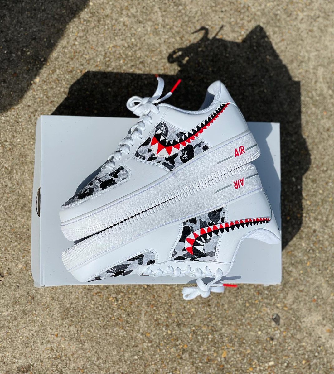 AquilanoBrianna's tweet photo. Planet of the Bapes 🦍 

9.5 for sale dm me with serious inquiries only 🔥‼️

#customaf1 #customforces #houston #bape #bapesta #atlanta #gfazos #lanodidit https://t.co/s7Tn6R9h3H