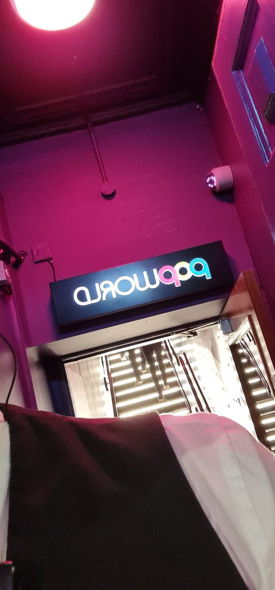 Really rather not be working tonight😑 cunts everywhere...