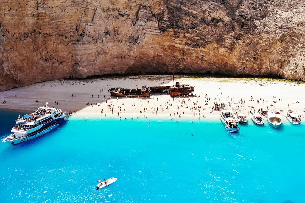 akritasnews's tweet photo. One of the most beautiful beaches worldwide called #Navagio in #Zakynthos. Enjoy your #summer in #Greece.
#grecia #grece #griechenland #grekland #visitgreece #holidays #beachlife #vacations #ionianislands #zante https://t.co/uwNpF4EAI5