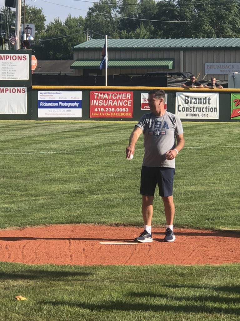 DaveBowen7's tweet photo. Ceremonial first pitch from State Representative Craig Reidel. #Wrenway https://t.co/xvL7V516n6