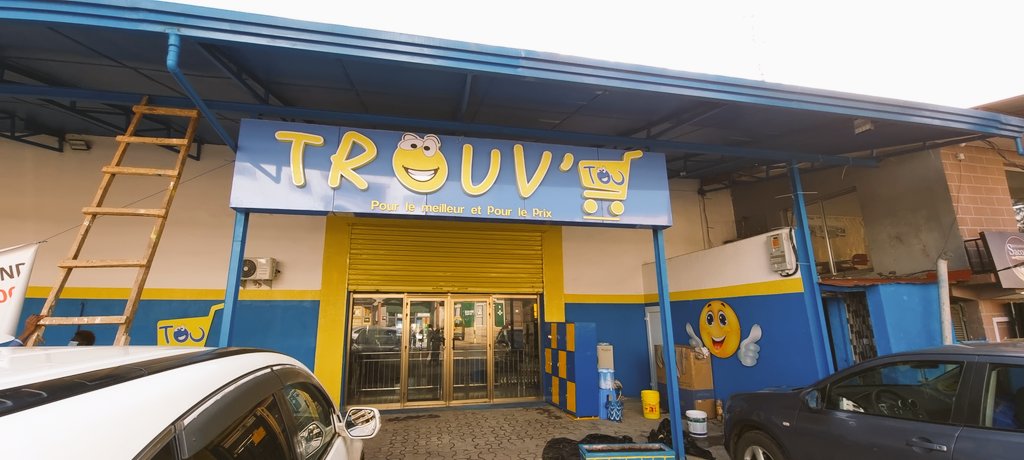 diantybarry's tweet photo. Le paiement marchand sera disponible lors de l'inauguration du nouveau supermarché #trouvetou sis à taouyah ce lundi 23 Août 2021. #orangemoney #qrcode #supermache #Guinee @AKarim_Bangoura @Kmed79 @ModeMahy @orangeguinee_gn https://t.co/0JIol9YC3A https://t.co/Hz71aQxYK1