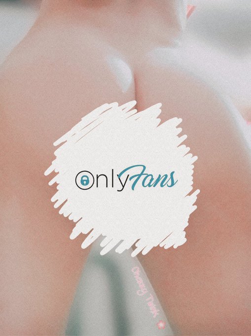 2 pic. Mira mis fotos y videos antes que lo eliminen de Onlyfans aprovecha por solo $5 ?

https://t.co/F3qkiN2fsT